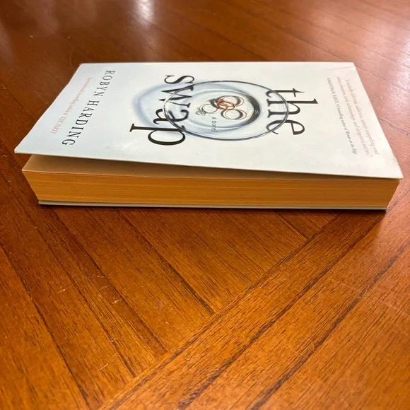 3/$20 📚 The Swap Robyn Harding Paperback - Picture 3 of 6